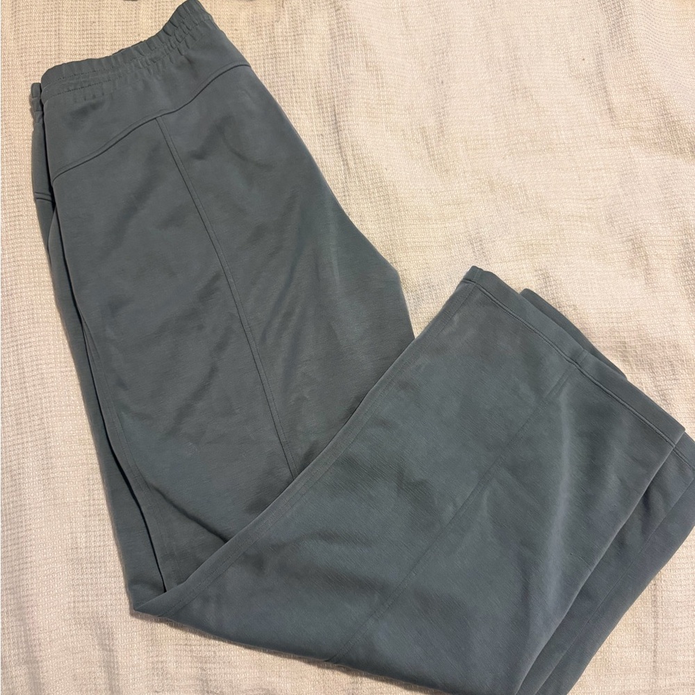 Ododos Track Pants - Picture 3 of 3